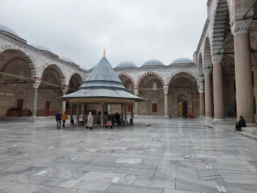 The şadırvan, where worshippers make wudu before prayer
